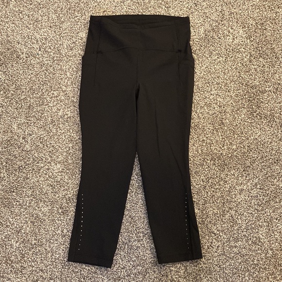 Lululemon Swift Speed High-Rise Crop 21"
Black - Picture 6 of 10